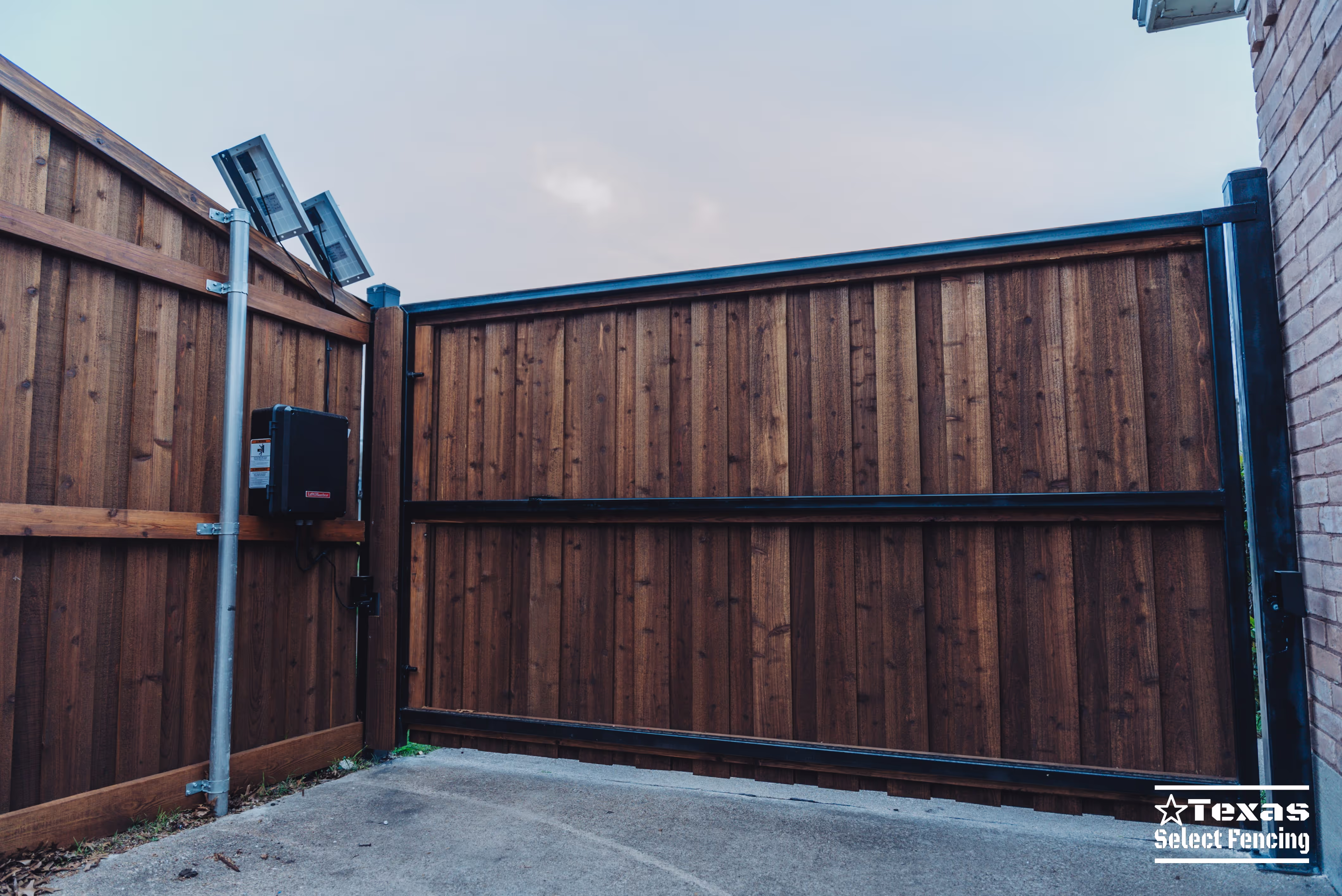 Wood Swing Gate