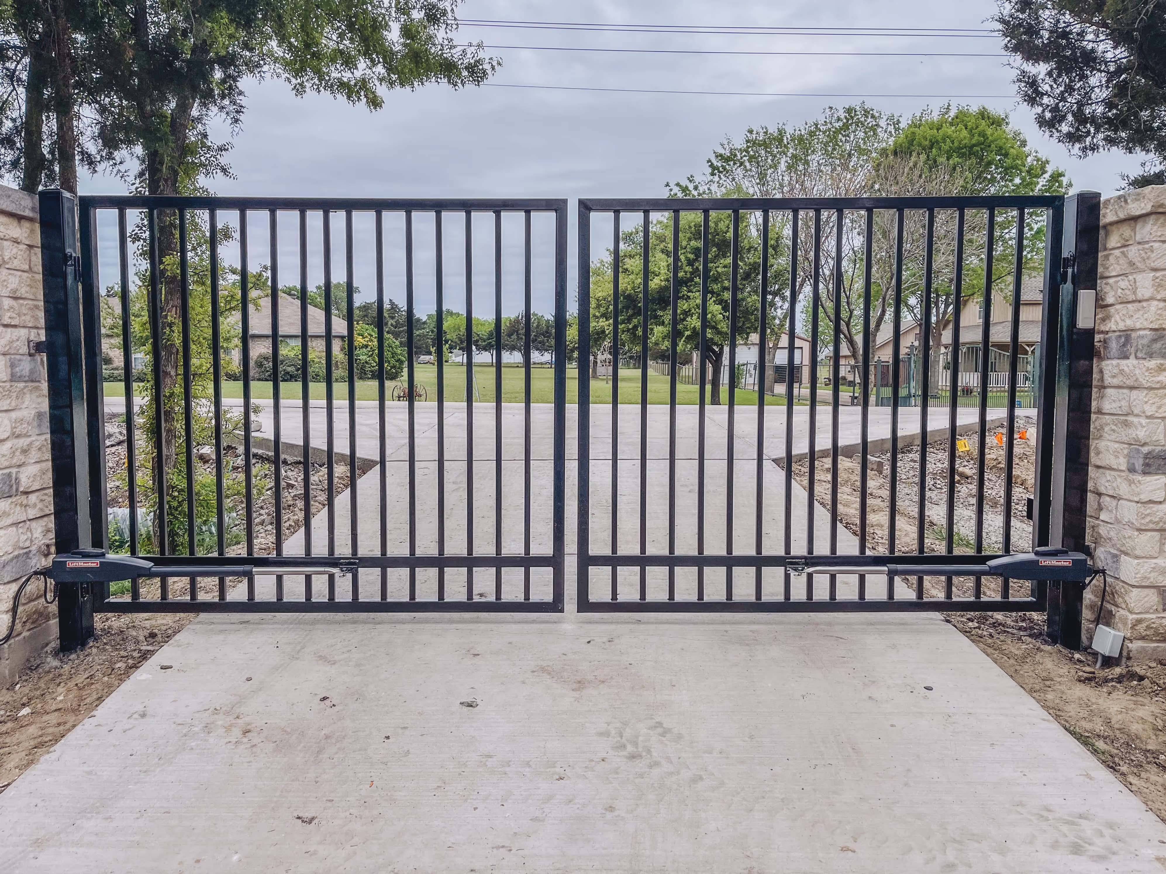 Double Swing Gate Openers