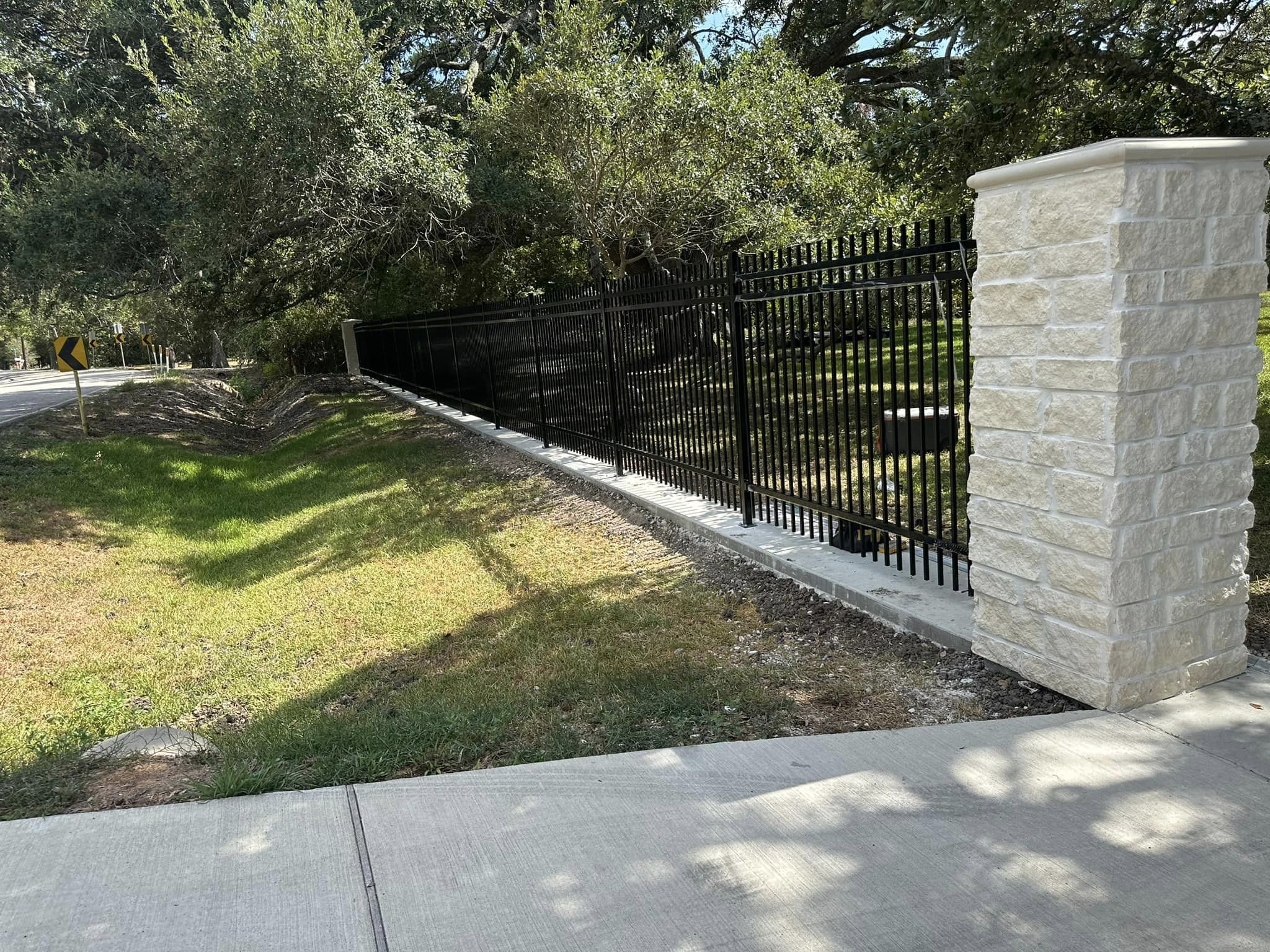 Texas Select Fencing - stone-columns