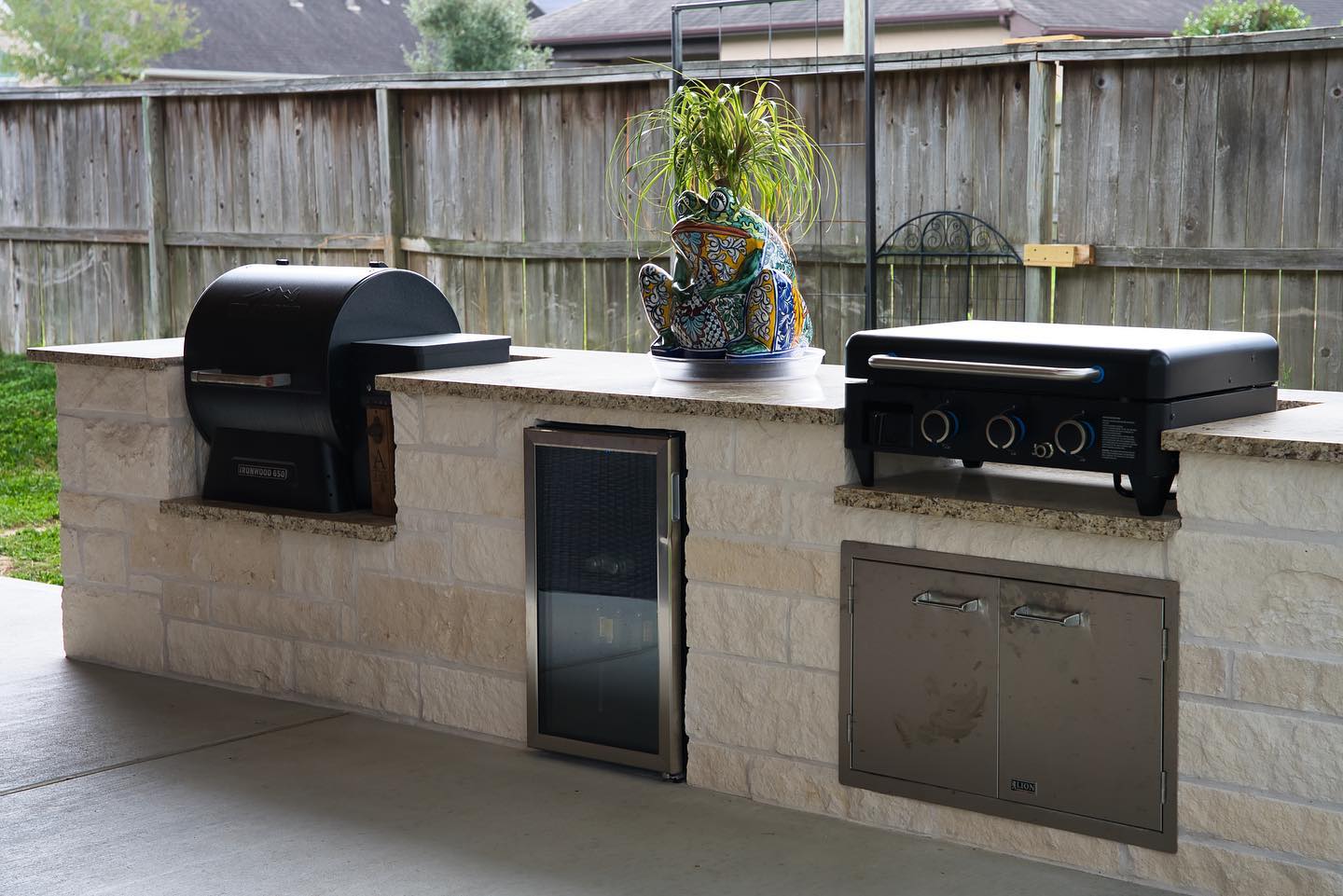 Texas Select Fencing - outdoor-kitchens