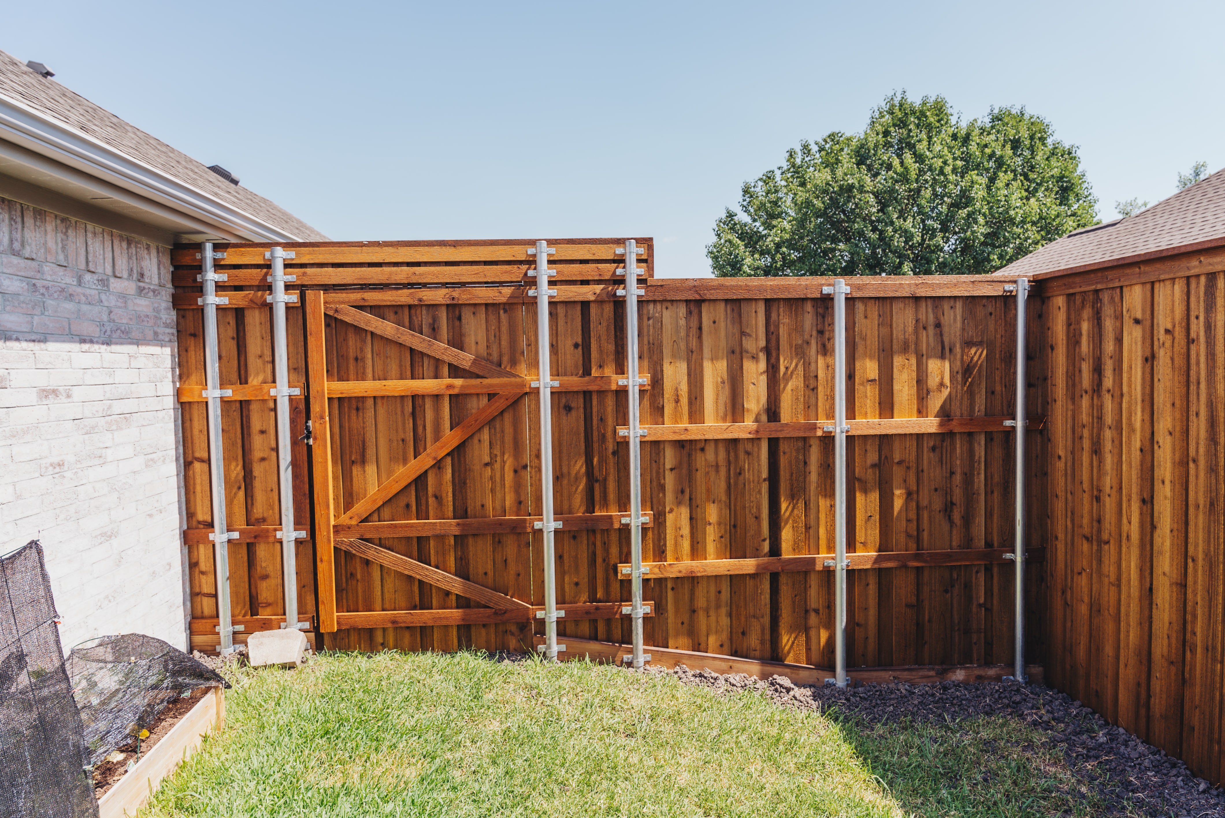 8' Cedar Fence Installation in Wylie, TX