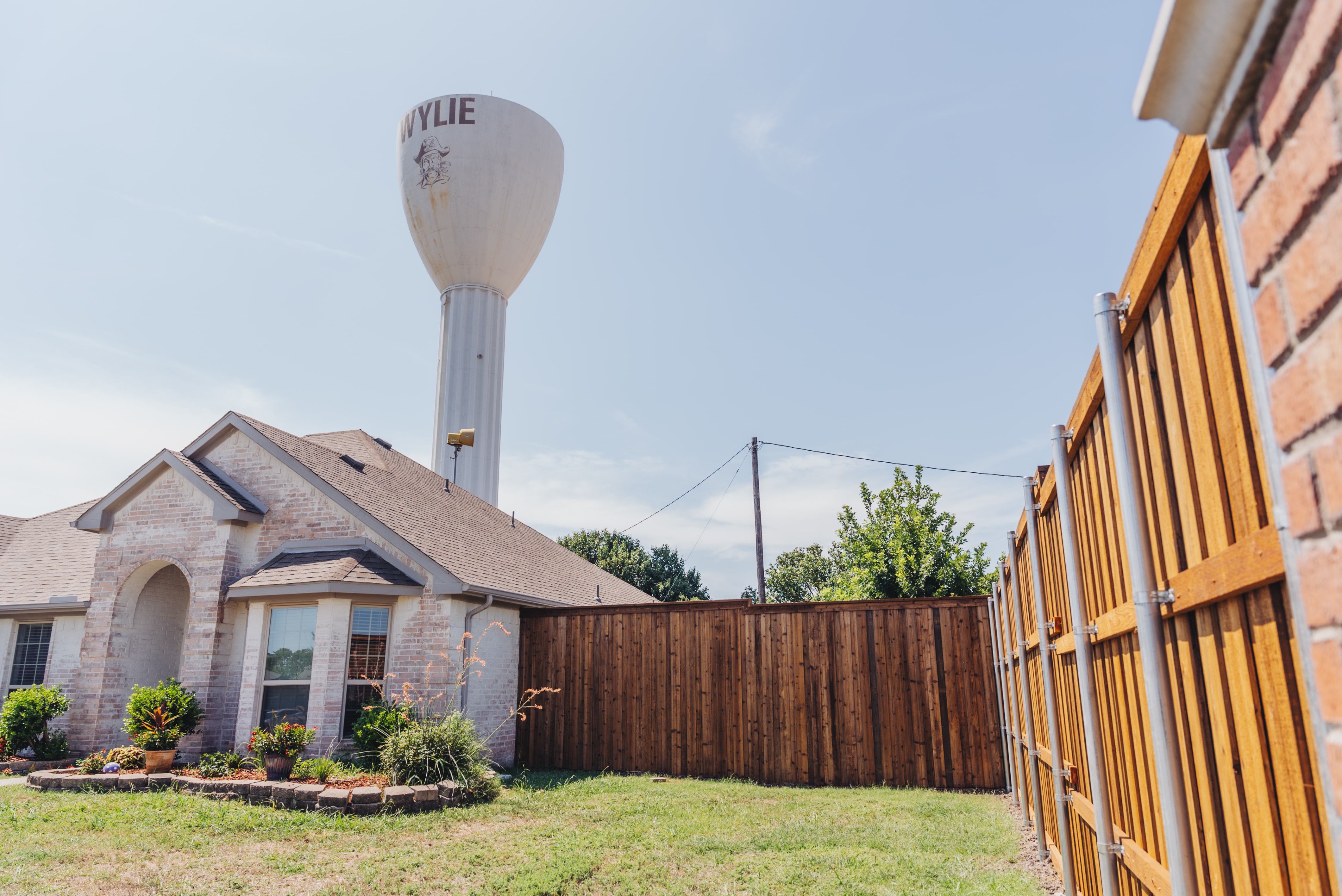 8' Cedar Fence Installation in Wylie, TX