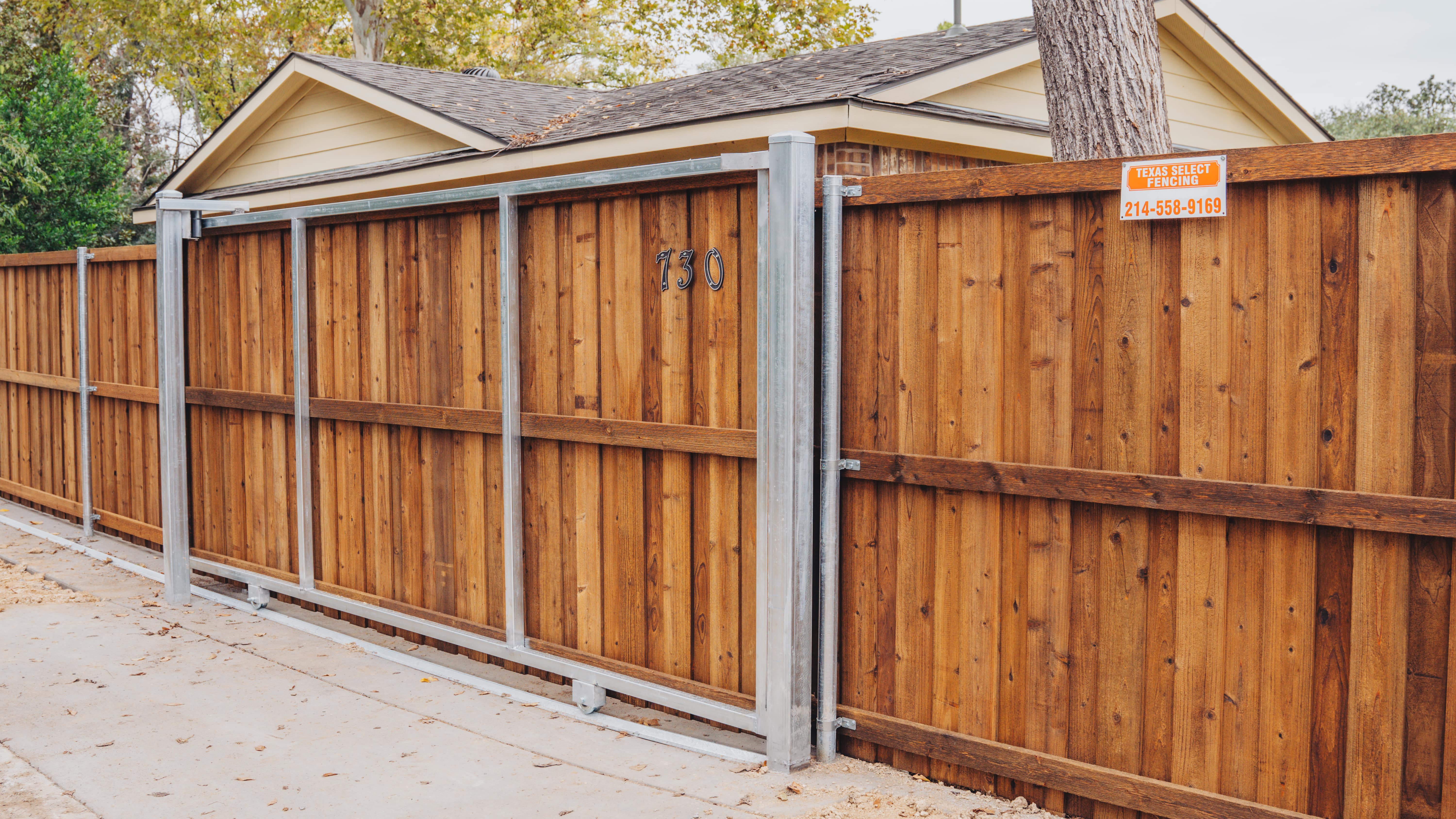 Fence & Sliding Gate Installation In Garland, Texas