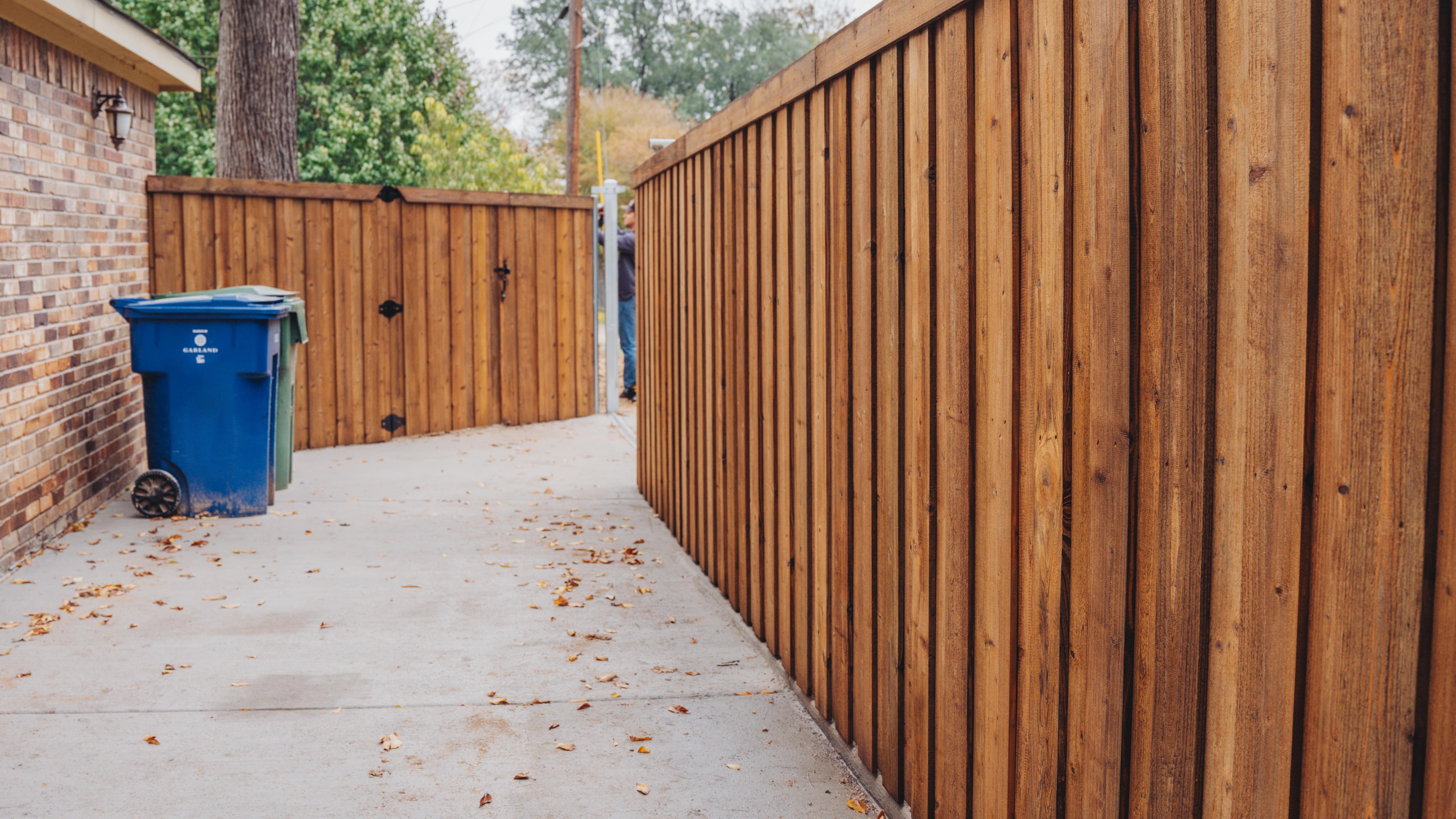Fence & Sliding Gate Installation In Garland, Texas