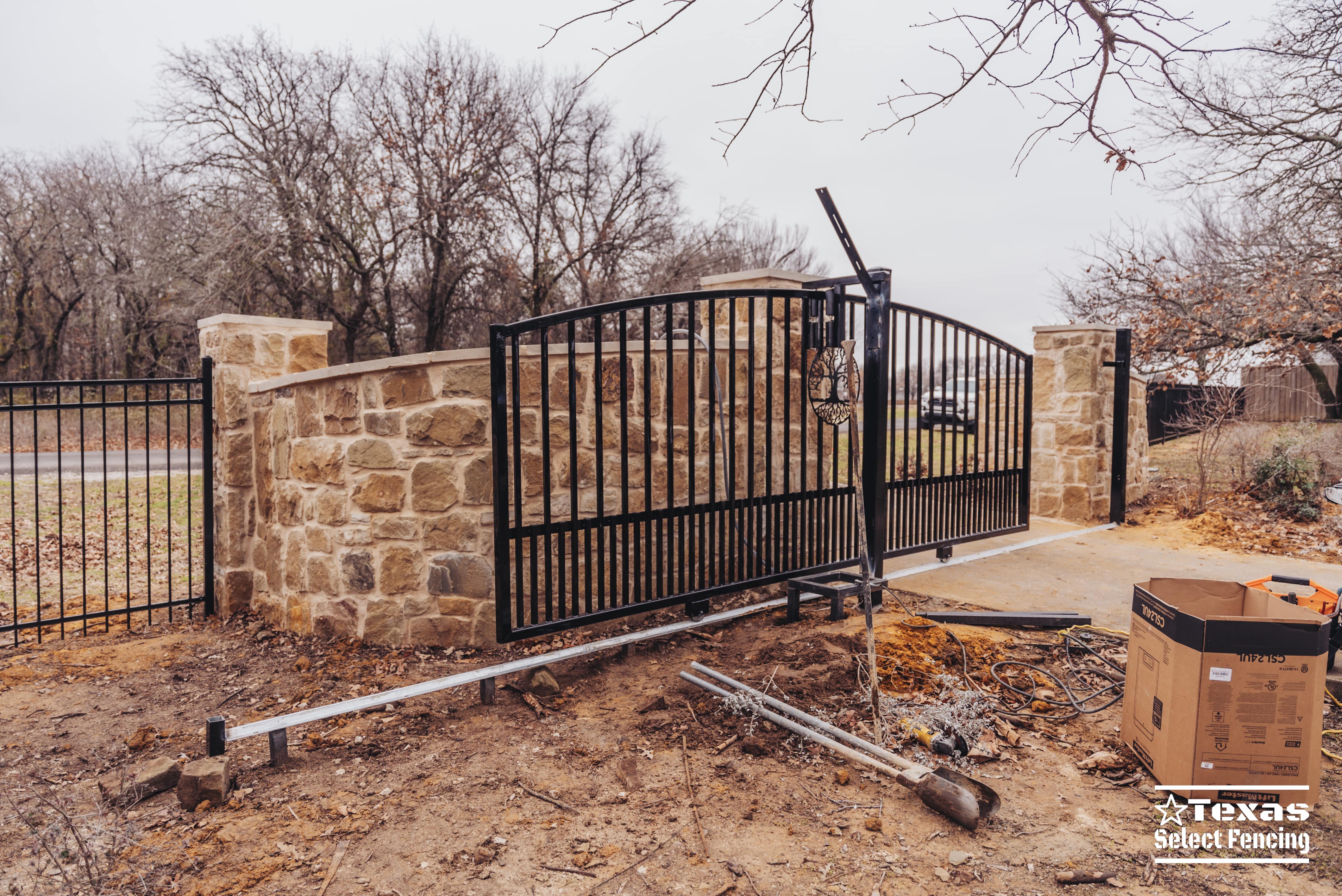 Fence and Automatic Gate Installation in Argyle, Texas