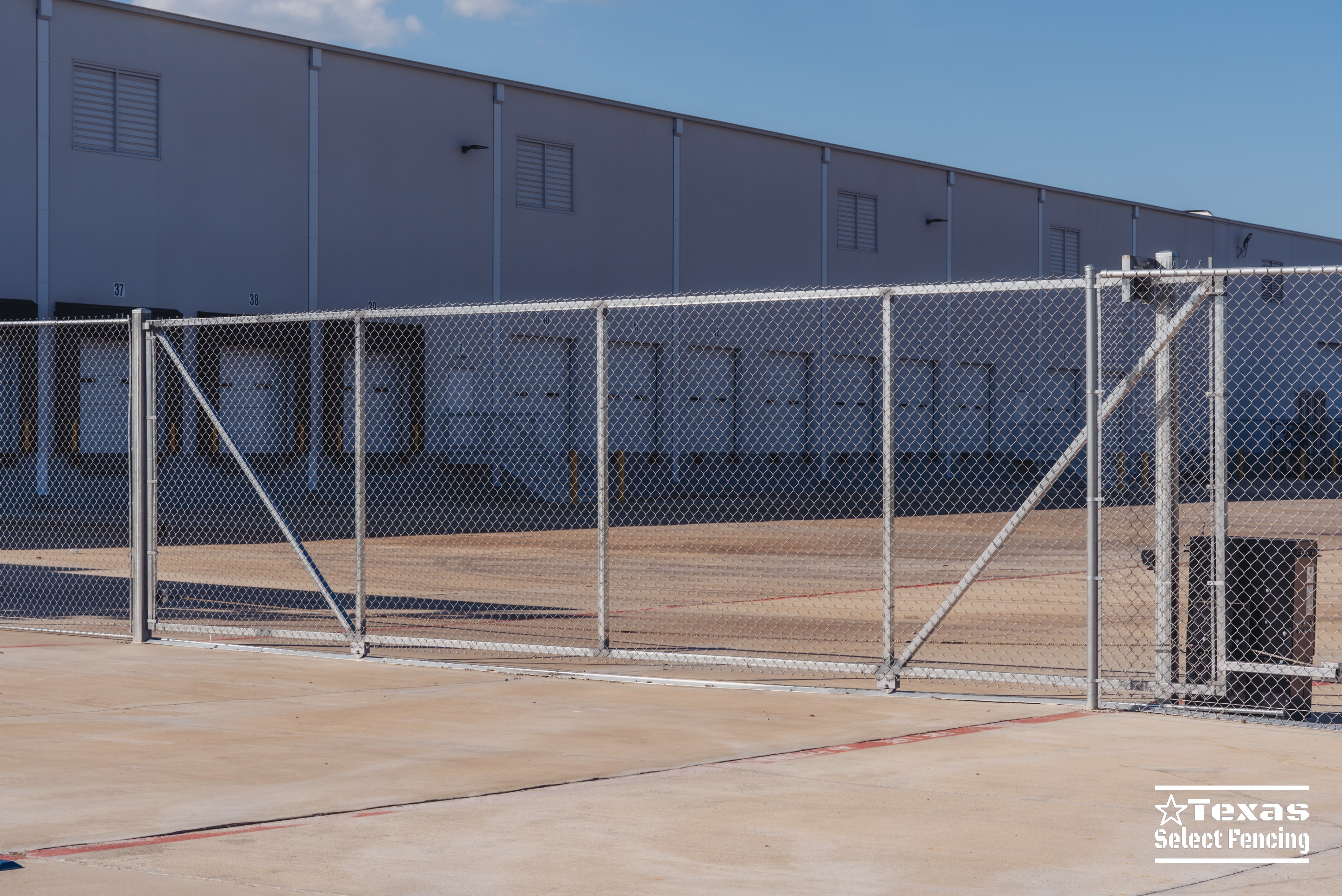 Security Chain Link Gate Installation in Mesquite, Texas