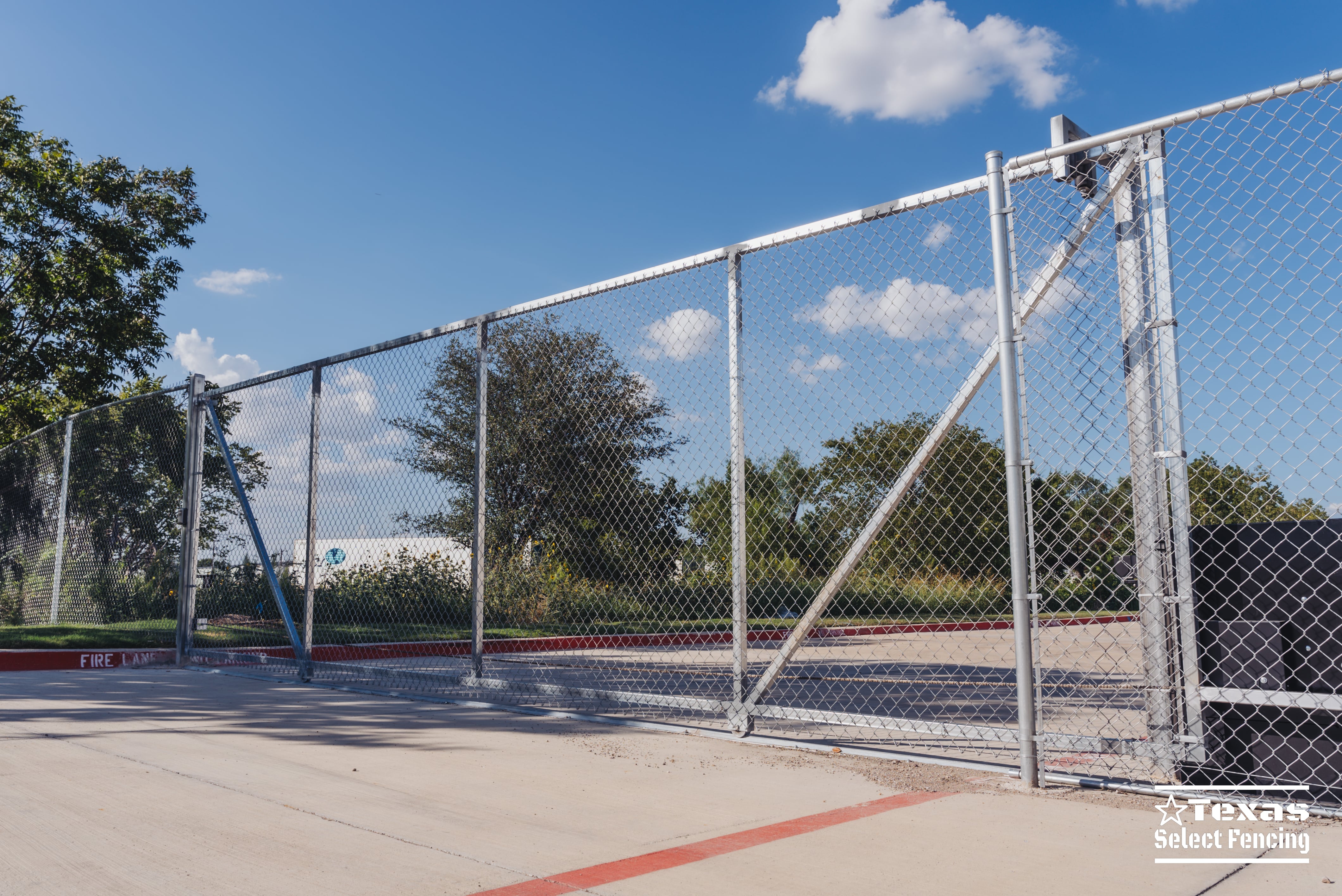 Security Chain Link Gate Installation in Mesquite, Texas