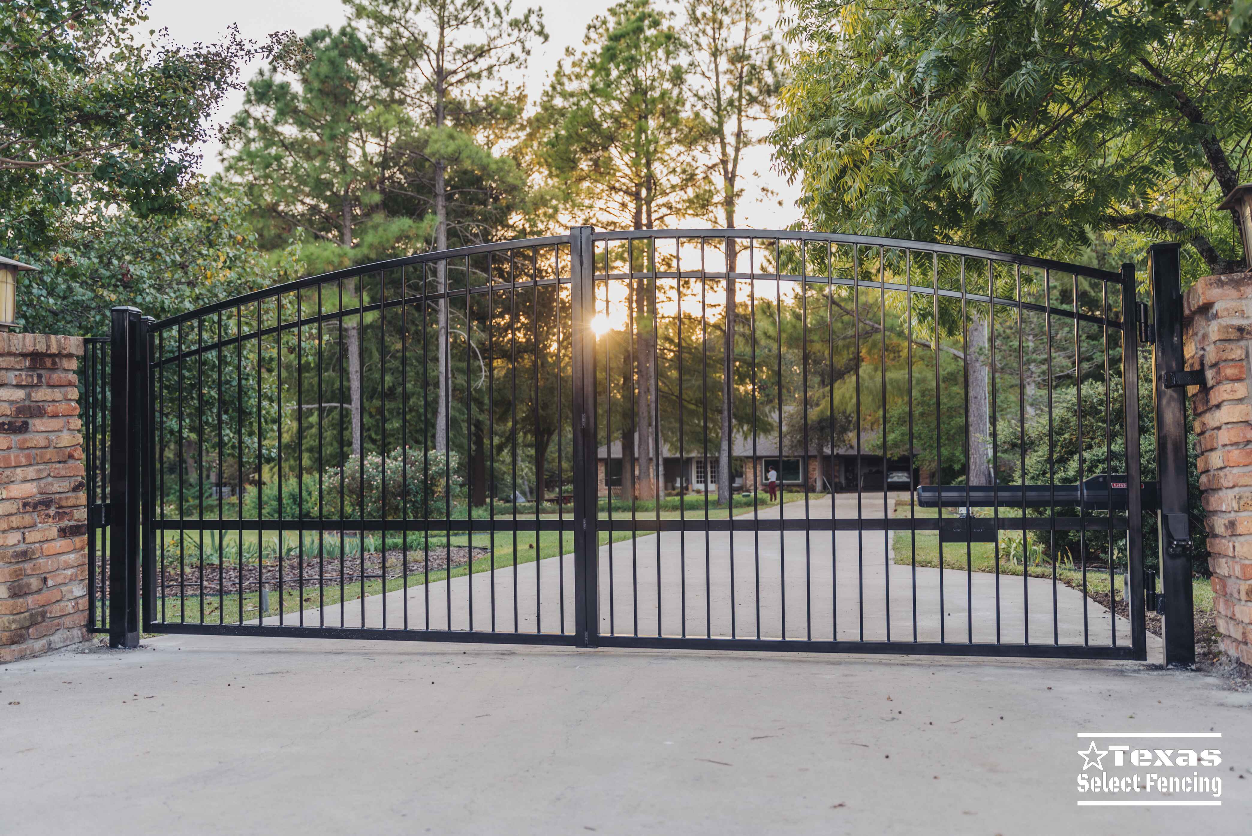 Deck, Automatic Gate, and Flagstone Path in Lavon, Texas