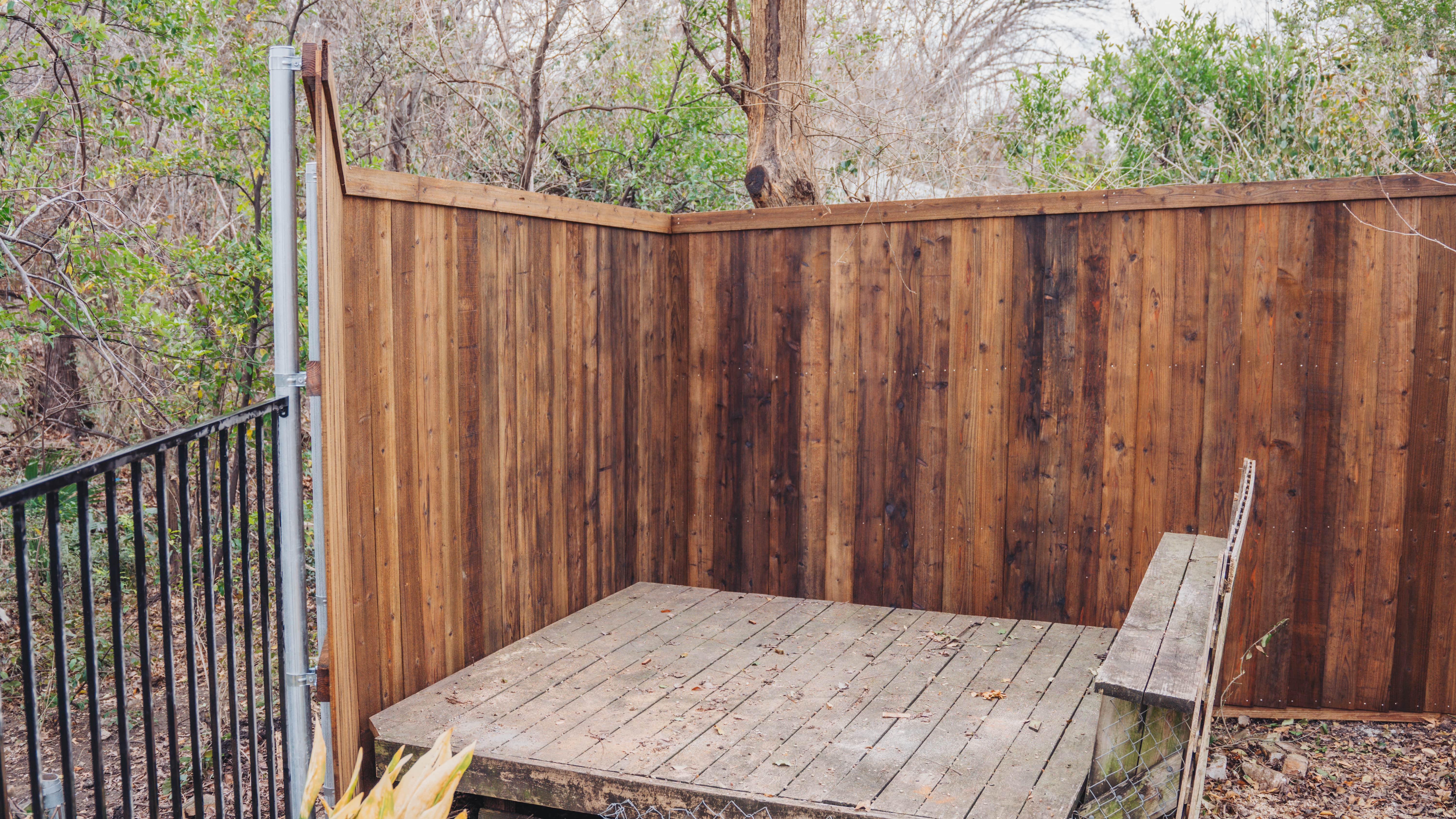 Wood & Wrought Iron Fence Installation In Dallas, Texas