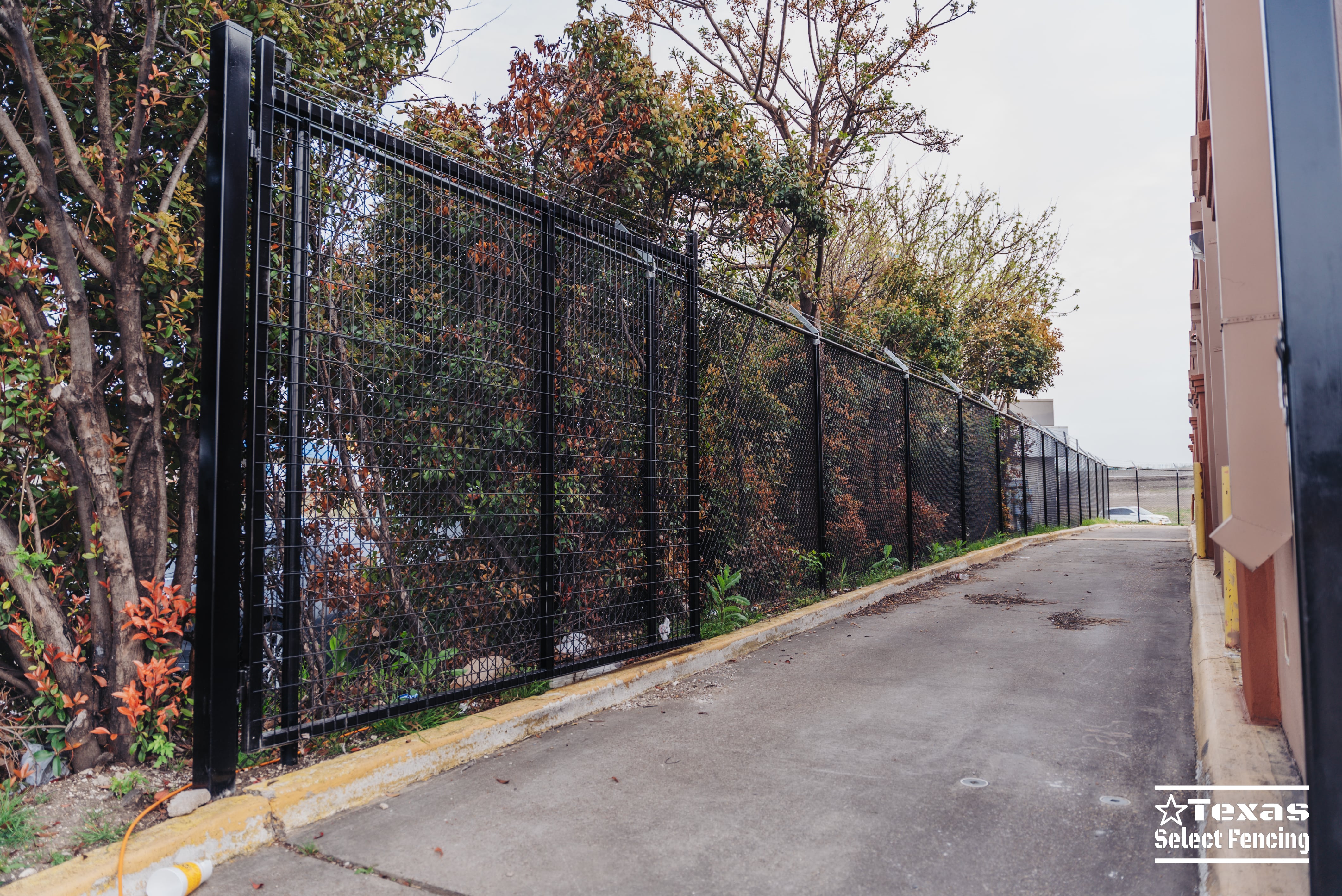 Texas Select Fencing of West Texas - chain-link-fences